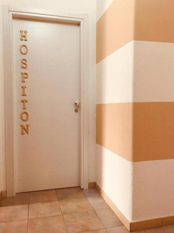 Hospiton Home กาญารี ภายนอก รูปภาพ